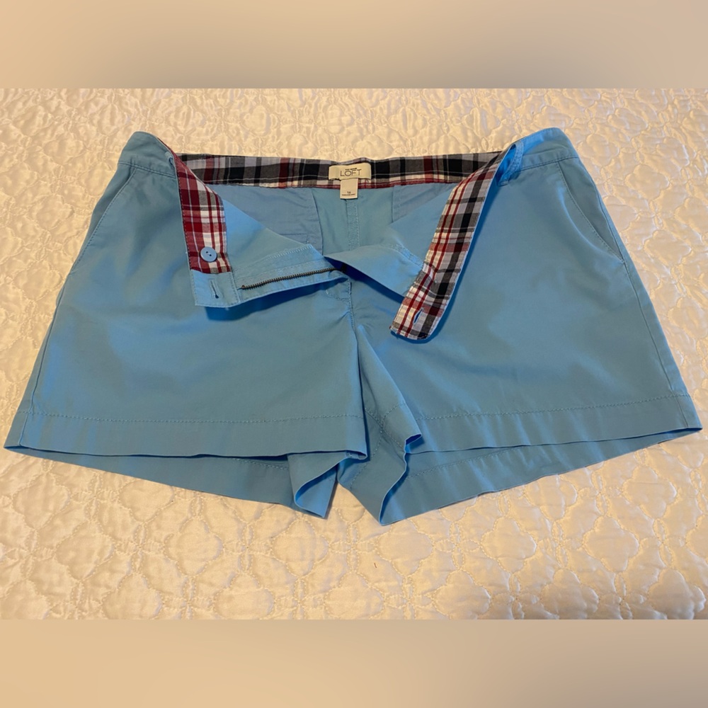 LOFT Blue Bermuda Shorts Tailored Fit. Size 16 with 3 inch inseam.